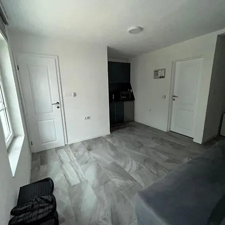 Apartment Jasko 1 *