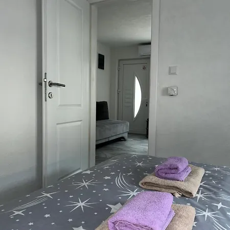 Apartment Jasko 1 *